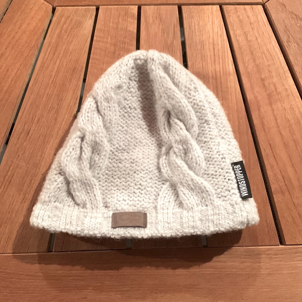 Windstopper lined tuque. Very warm. Never been worn